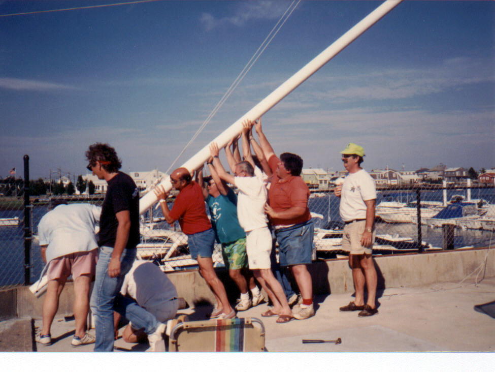 1990flagmast.jpg